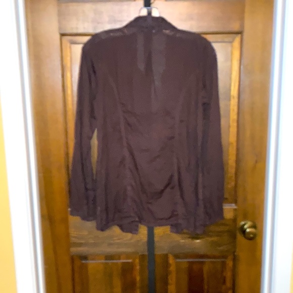 Maurice’s Size Medium Brown Button Up Lightweight Top - Picture 3 of 6
